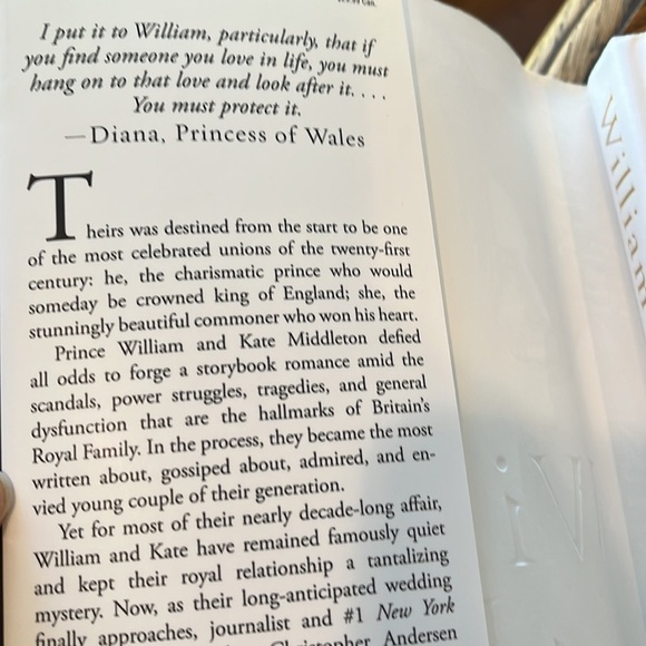 Rare hardcover “Royal Children” - Ingrid Seward and hardcover “William and Kate” - Picture 8 of 11